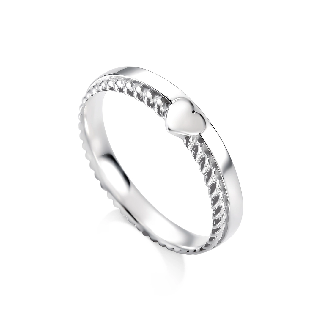 Aliança de Prata com Borda Trabalhada e Coração Espelhado