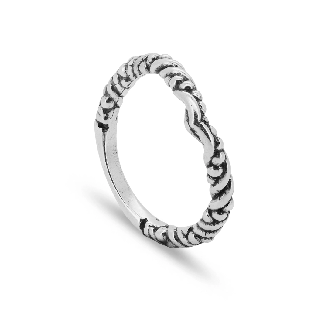 Anel De Prata V com Trabalhado Envelhecido