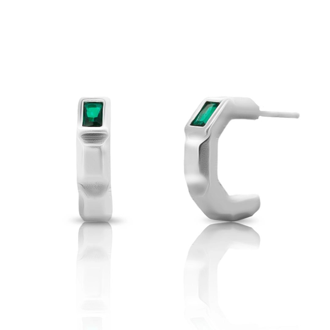 Brinco De Prata Leve Argola com Zircônia Esmeralda
