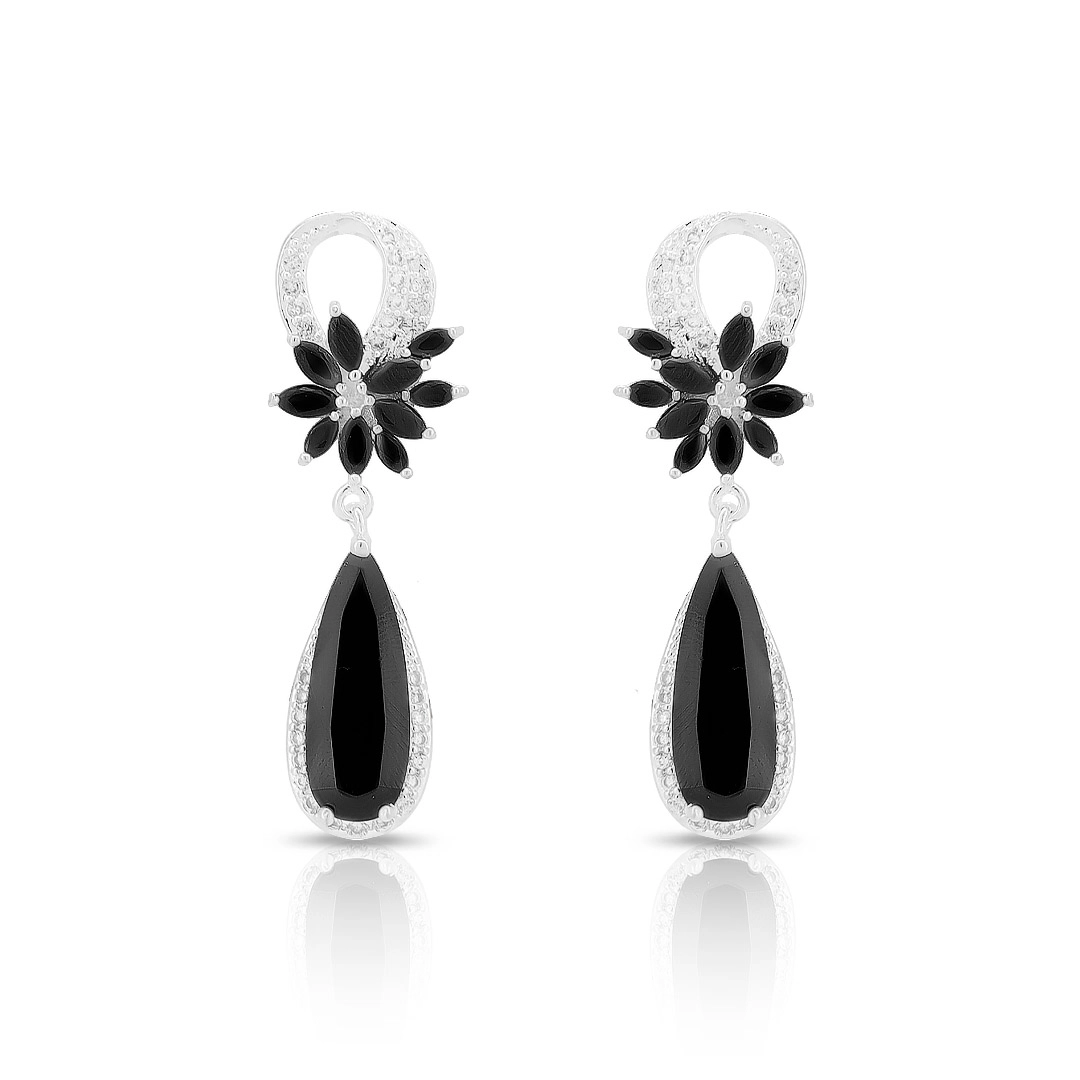 Brinco De Prata Leve Balanço com Zircônia Ônix  e Zircônia Cristal