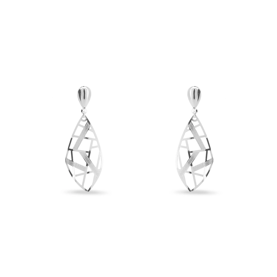 Brinco De Prata Leve Trabalhado E Espelhado